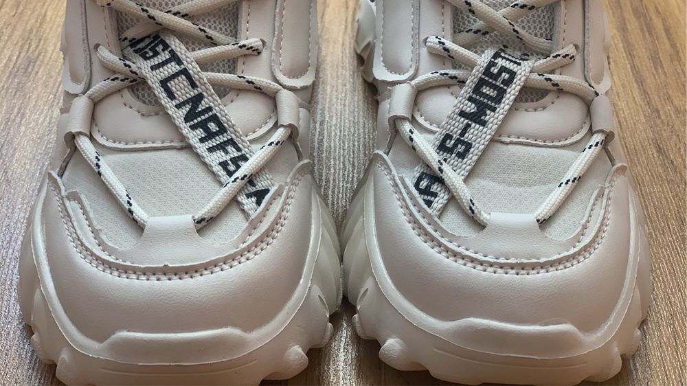 Кросівки дівчачі 35 р. Kimboo