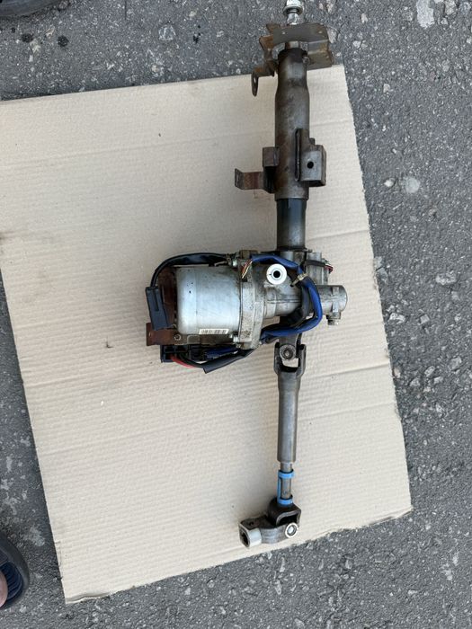 Рулевая колонка Nissan Leaf 2013р