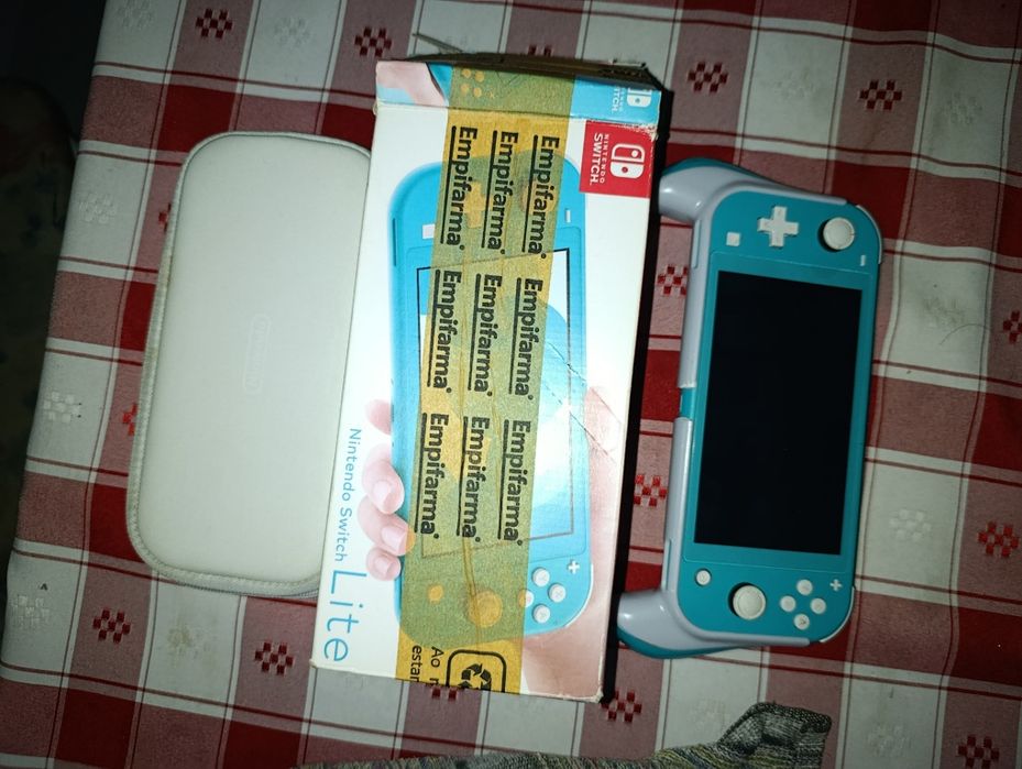 Nintendo switch lite