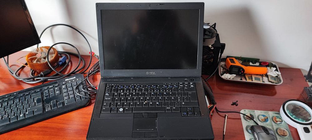 Portátil   Dell Latitude E6410 + i5 + 4GB