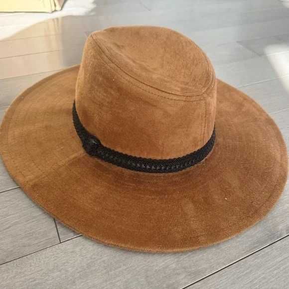 Коричневий жіночий замшевий капелюх р. М під вінтаж женская шляпа замш