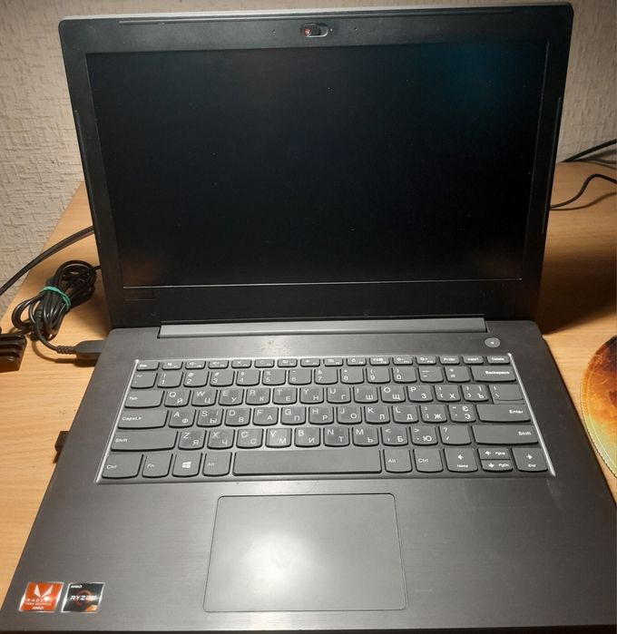 Lenovo V330-14 Ryzen