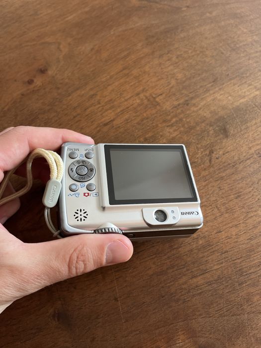 Canon PowerShot A560