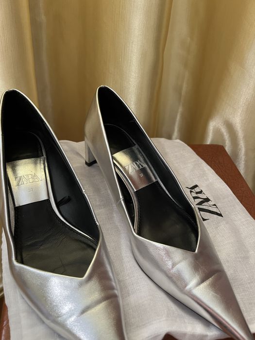 Туфлі срібні Zara шкіра