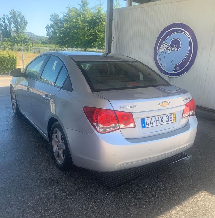 Chevrolet Cruze 1.6 LS