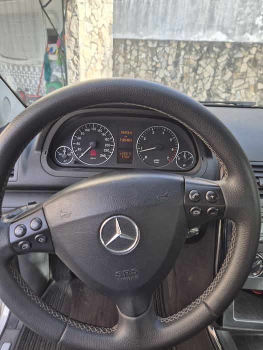 Mercedes Benz A150 - Nacional - Poucos Kms