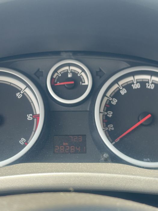 Opel corsa D 1.3