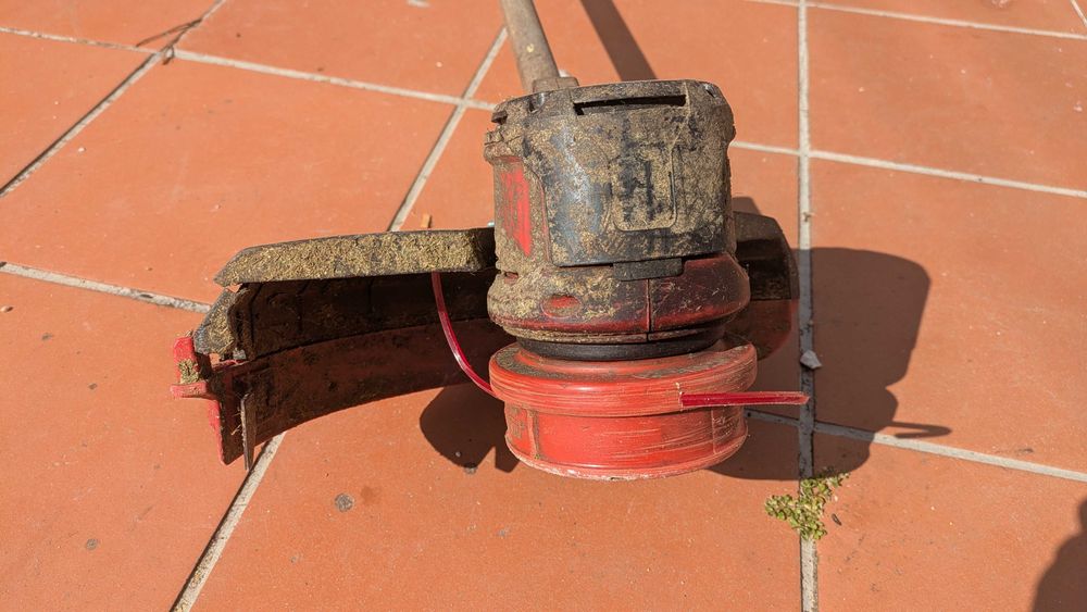 Roçadora a bateria Einhell AGILLO 36/255 BL