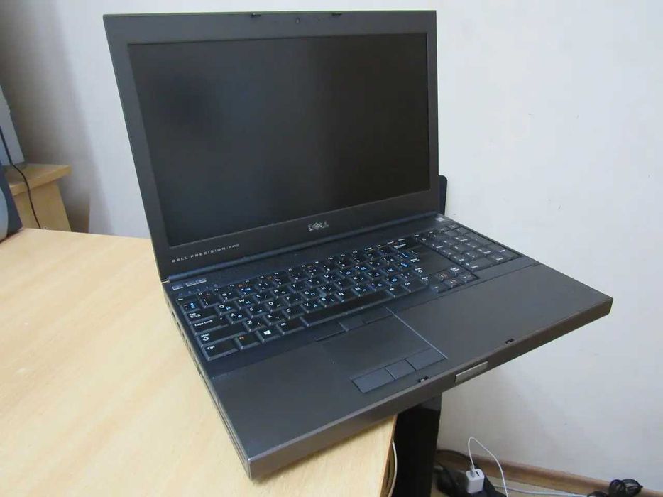Laptop Dell 15.6"/ Core i7-3740QM / 8Gb RAM/ 240SSD /NVIDIA Quadro 2Gb64283861042562121