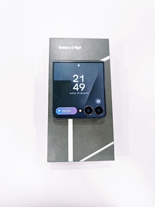 Samsung Z Flip 7 256GB