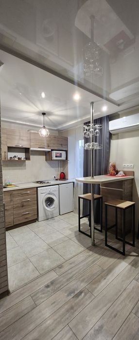 Посуточно, почасово( 2 ч-500 грн, 3ч-550 грн) Артем, 95 КВАРТАЛ