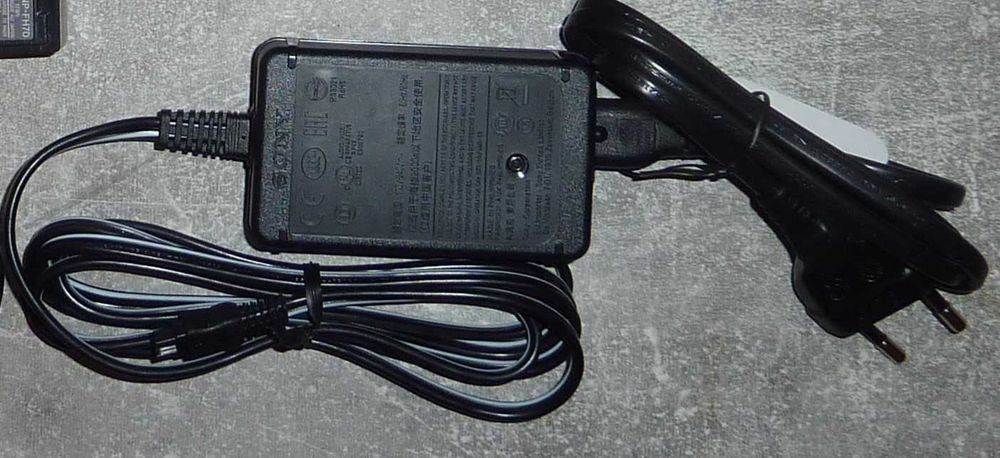 Відеокамера Sony HDR CX-900E + блок живлення. Матриця 1.0"