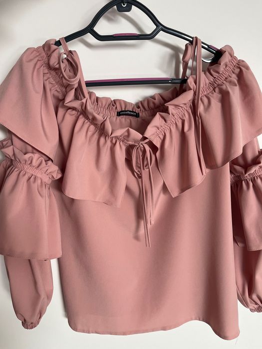 Bluzka excellence Hiszpanka roz. uni