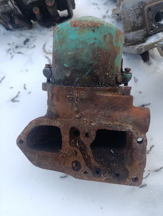 Продаю насосы инша 7 штук цена 2000