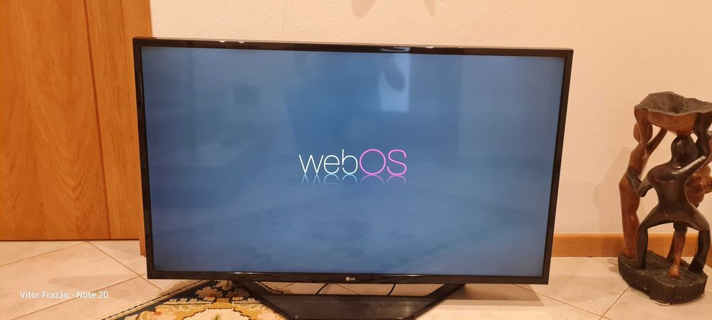 Smart TV LG, 4K, 43 polegadas