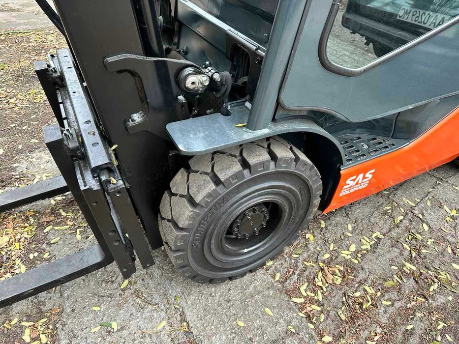 Газовий навантажувач TOYOTA 06-8 FGF 15