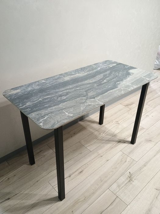 Стіл кухонний, садовий