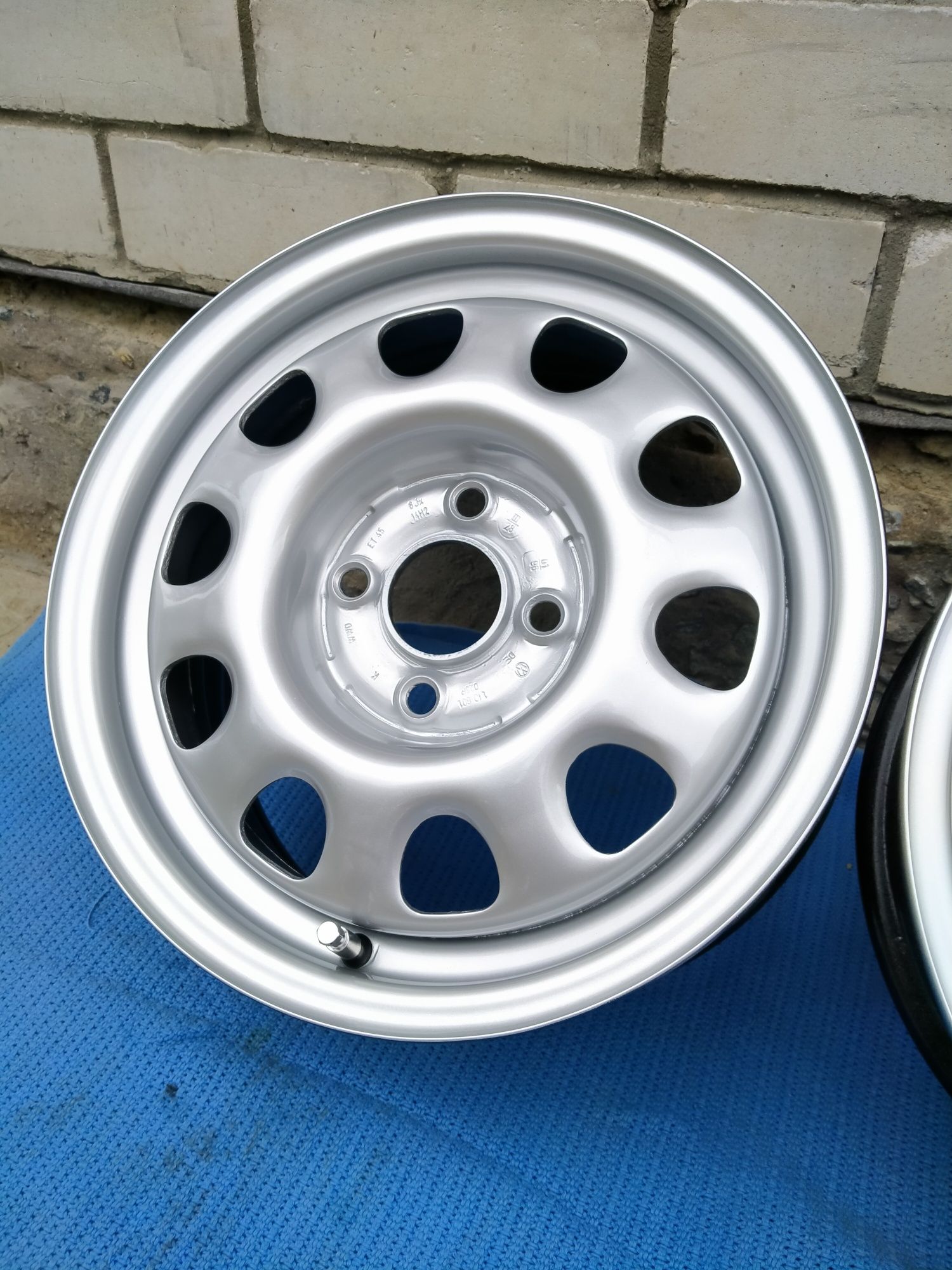 Диски R14 4*100 Vw Lanos sens nexia Aveo Kalos Opel kia Hyundai Toyot ...