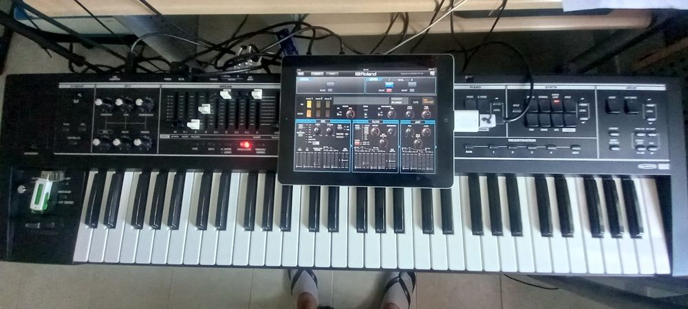 Teclado Roland VR-09-B
