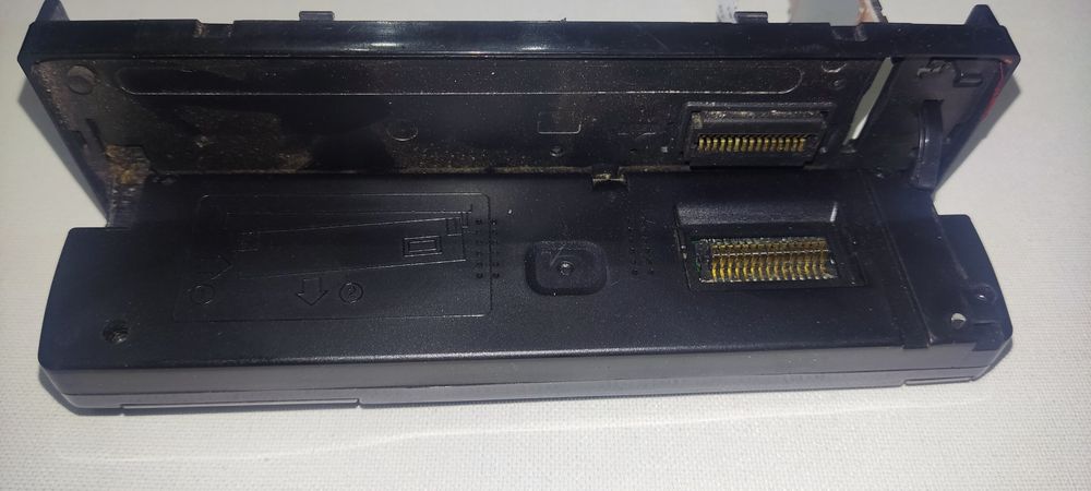 Панель управления от автомагнитолой.