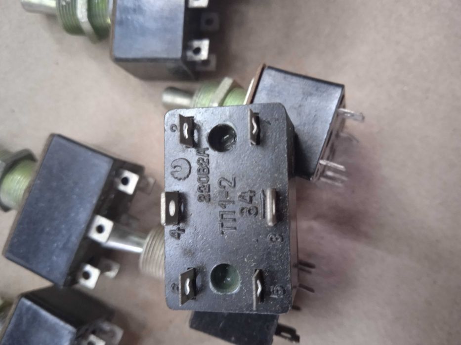 Тумблер вимикач ТП1-2