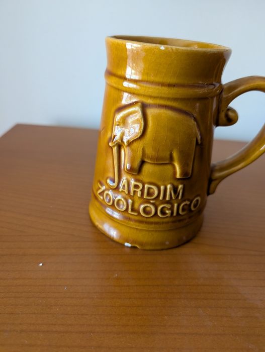 Canecas de barro
