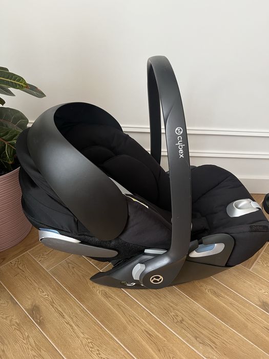 Автокрісла cybex cloud z i-size  в наявності 2 шт