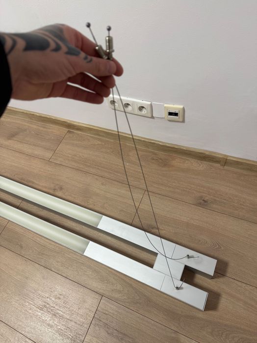 Lampy biurowe rastrowe podwieszane