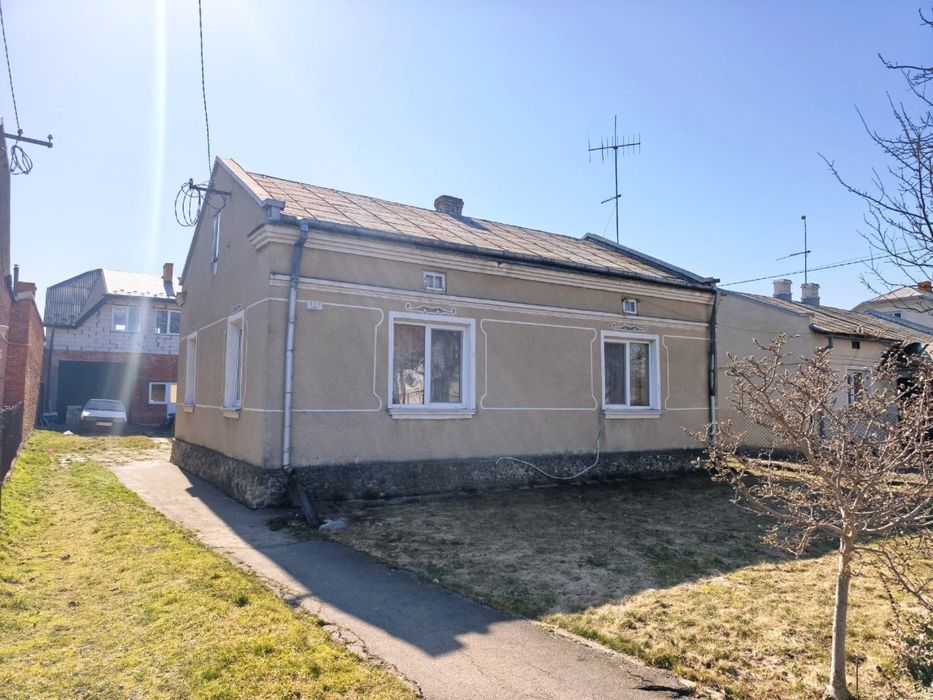 Продаж двох будинків Великі Грибовичі ділянка 25 сот без комісії