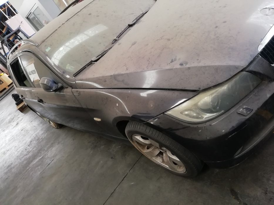 BMW série 3 (e91)2004/2005/2006/2007/2008/9/10/11 para venda às peças.