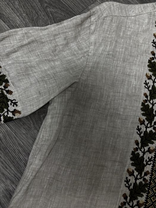 Чоловіча вишиванка з льону