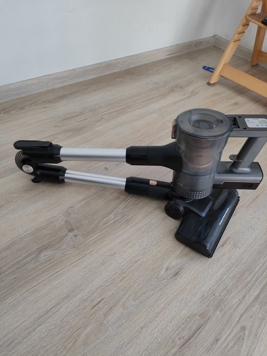 Odkurzacz pionowy Eldom