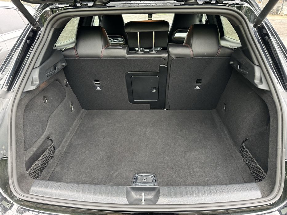 Mercedes-Benz GLA 200 / Bezwypadkowy / wyposażenie AMG