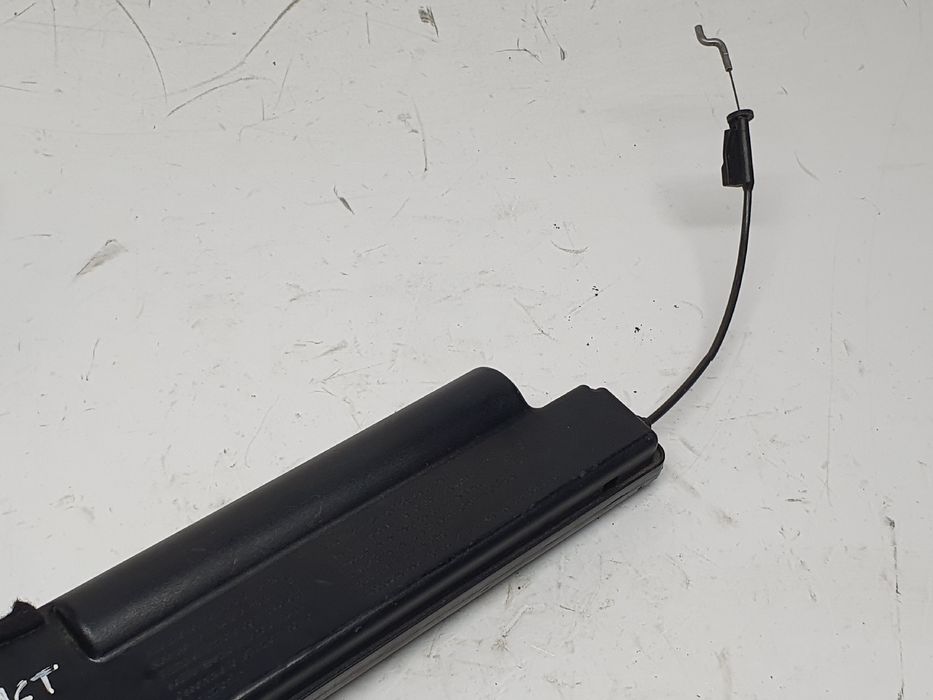 Encaixe de cinto frente direito BMW 3 Compact (E36)