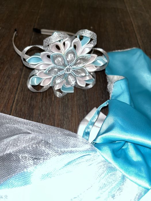 Дуже гарне платтячко на маленьку принцесу 1-2 р.