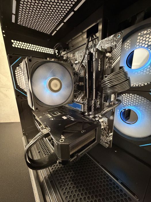 Продається ПК RYZEN 5 5600 + RTX 5060 8GB + 16GB RAM + SSD 1TB