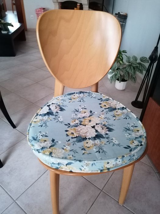 3 cadeiras em faia em otimo estado, almofadas confecionadas à medida