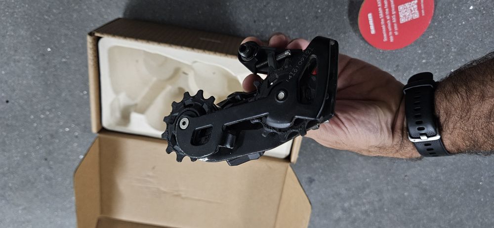 Desviador SRAM Rival eTap AXS 12v (Para Peças / Reparar)