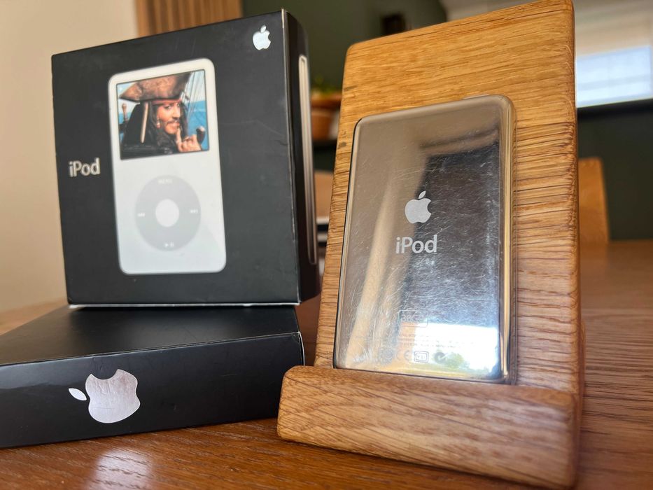 Apple iPod 5.5G generacji Enhanced 30GB MA444LL/A A1136 Classic Video