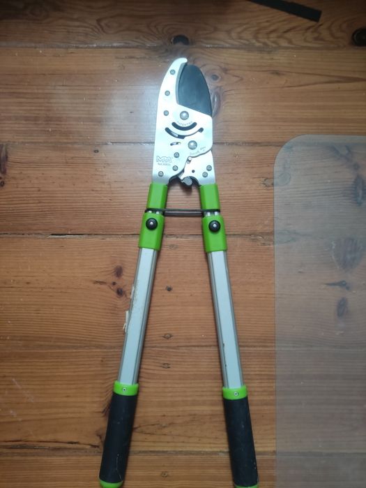 Tesoura de poda duas mãos