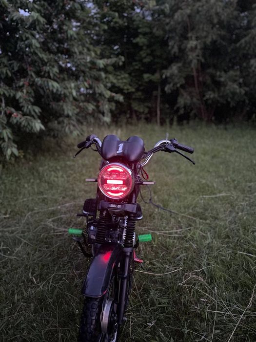 Продам альфу Мустанг 125