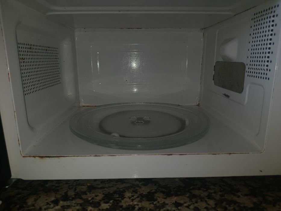 Microondas semi-novo
