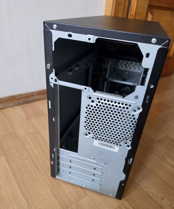 Cooler Master з кулером пустий Корпус