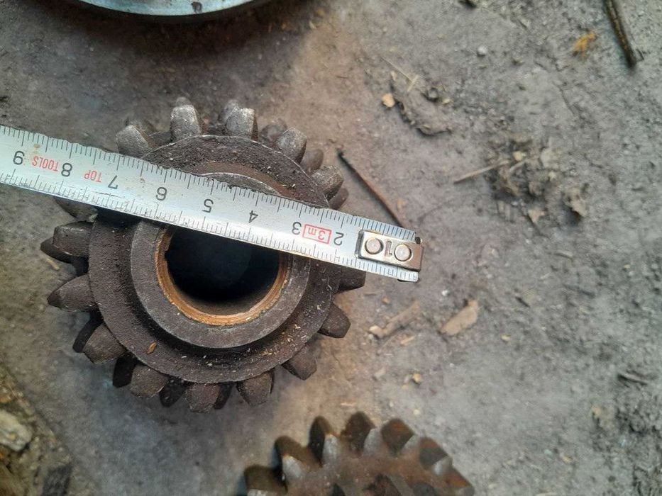 Блоки шестерней заднего хода