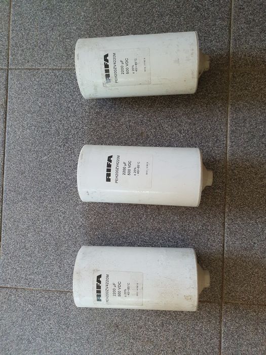 Condensador 2200uF 500 VDC