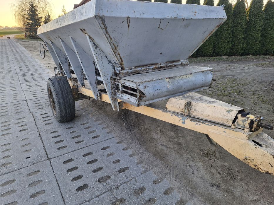 Rozsiewacz wapna rcw 3