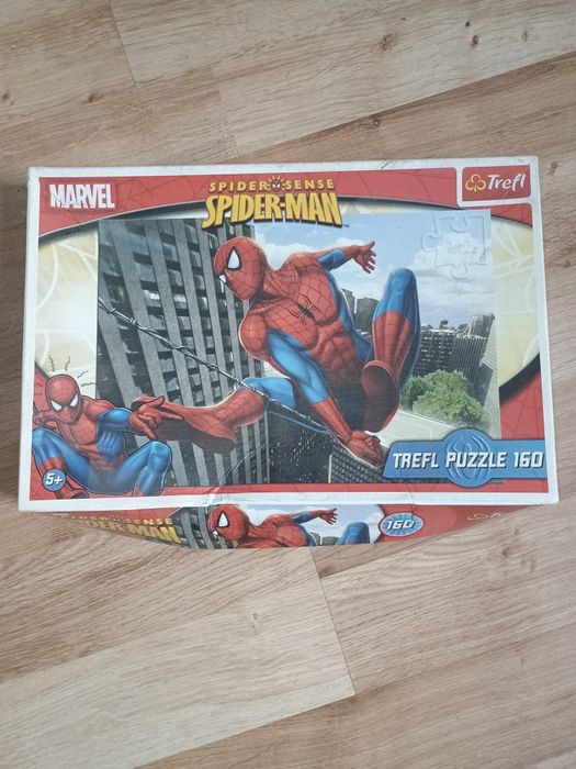 Zestaw puzzli i gier dla dzieci