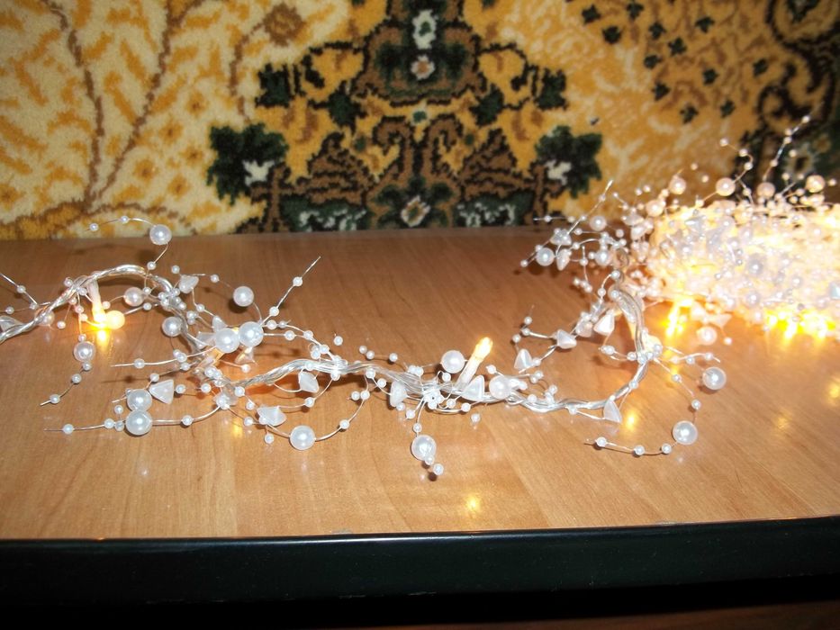 гирлянда новогодняя на окно  3 метровая, и на елку