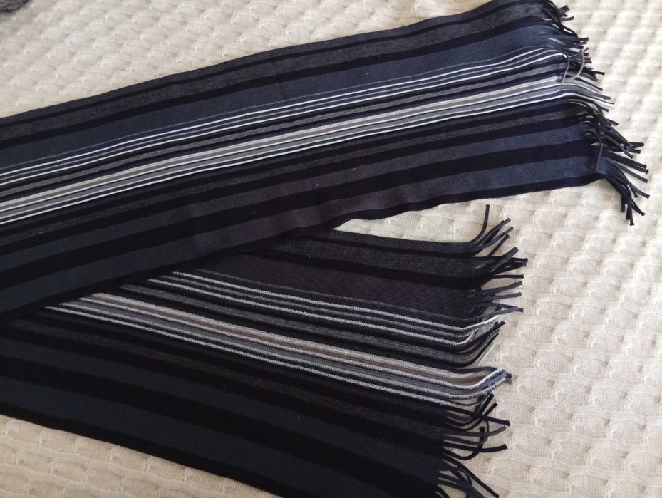 Cachecol riscas preto/cinzento/ branco