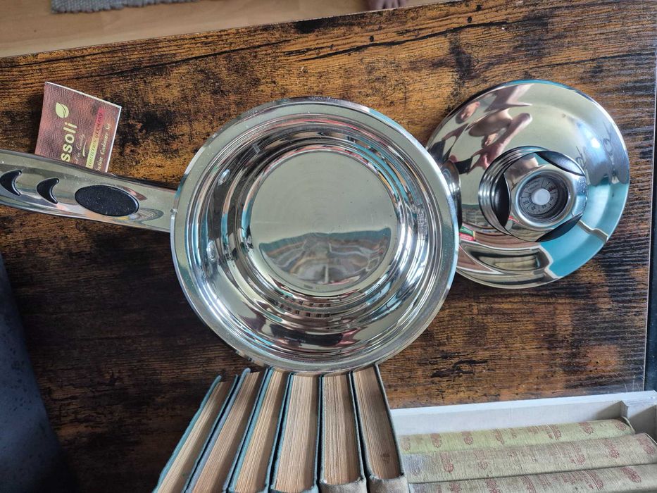 Rondelek stalowy z pokrywką